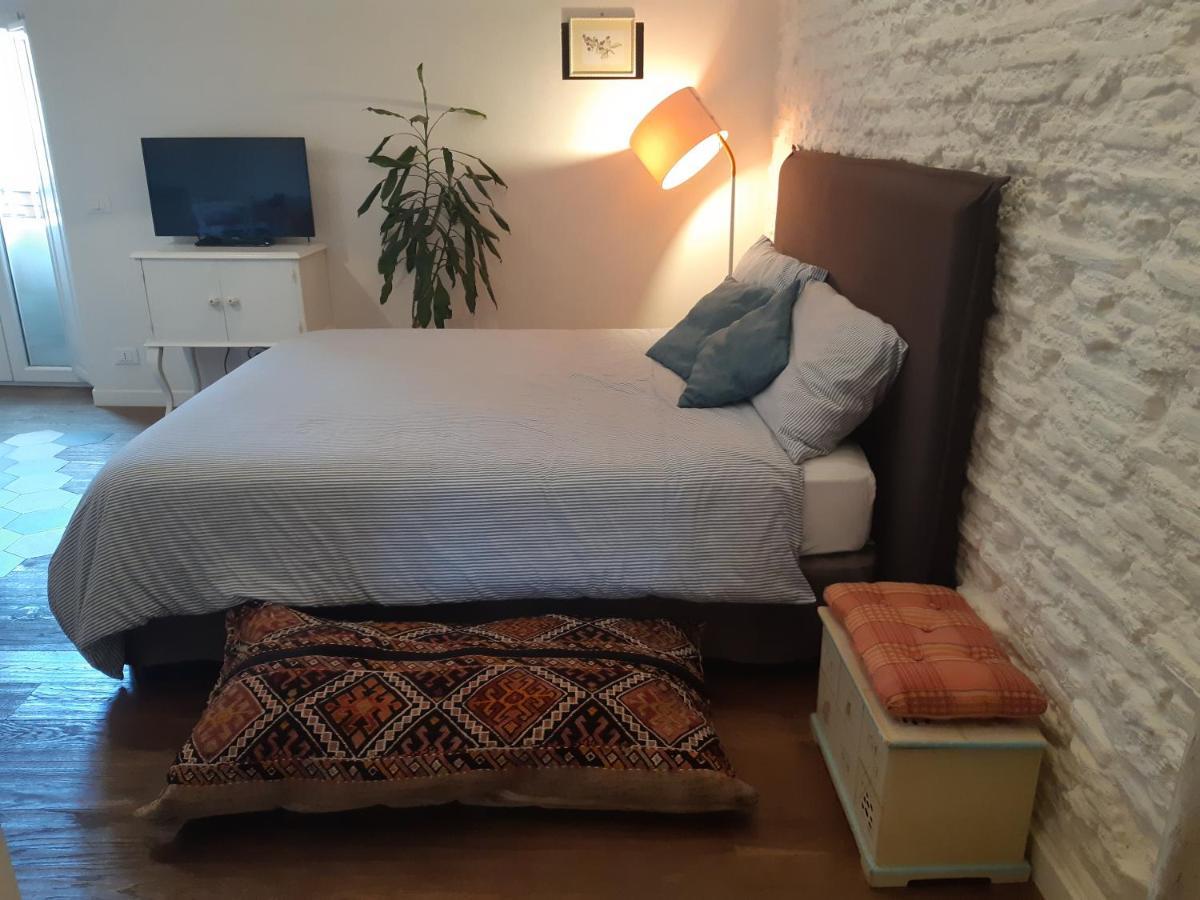 Cozy Studio In Trastevere Rome Bagian luar foto